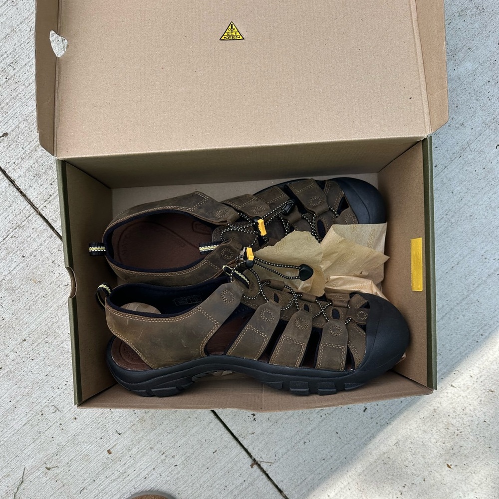 Brand New Keen Sandals Sz 14